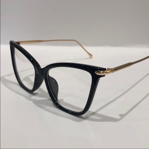 Fashionable glasses - Picture 4 of 8